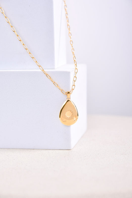 The Lunara Necklace